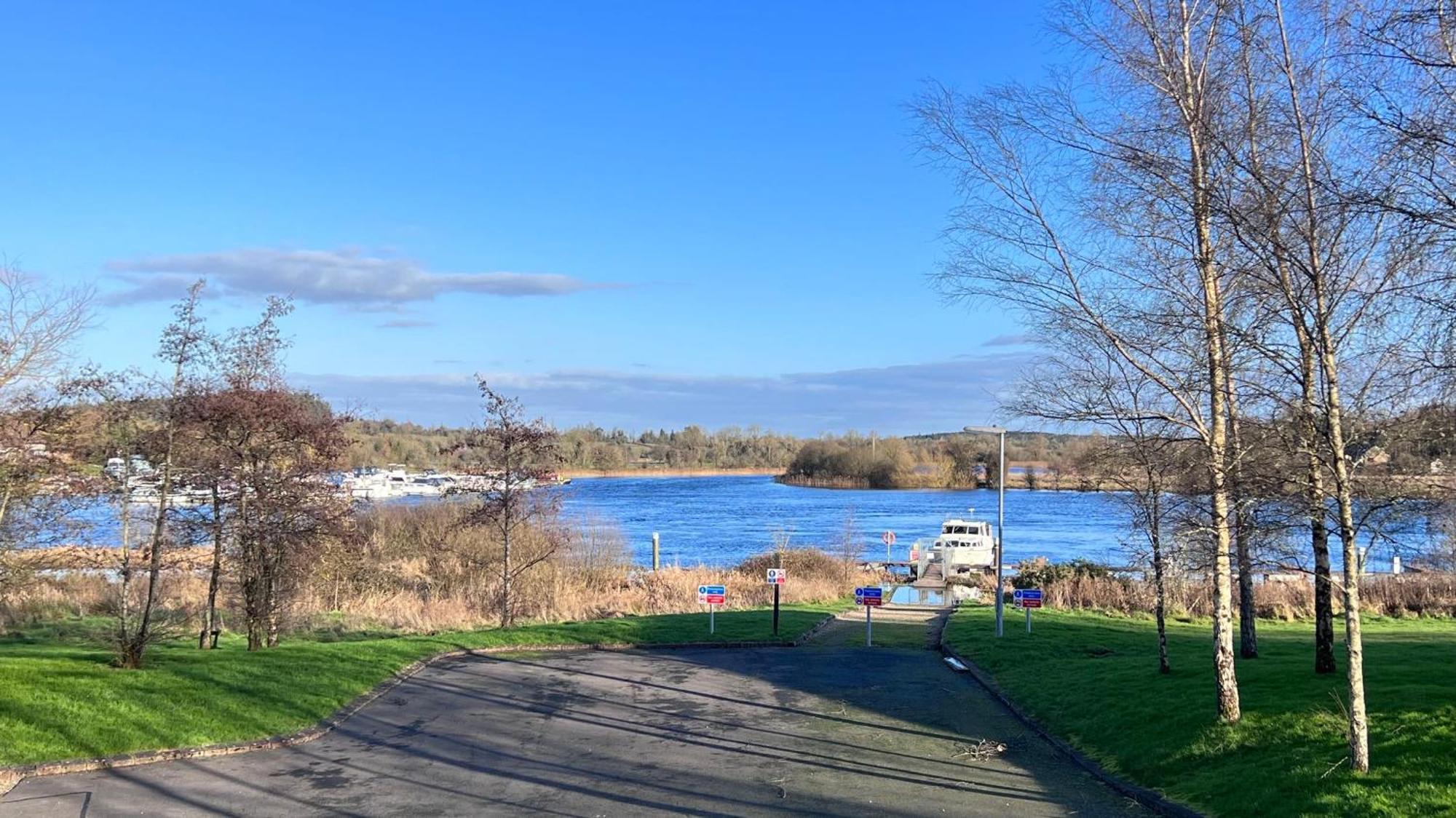 Riverside Daire Raheelan Dış mekan fotoğraf
