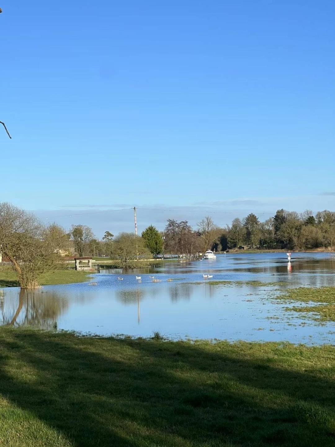Riverside Daire Raheelan Dış mekan fotoğraf